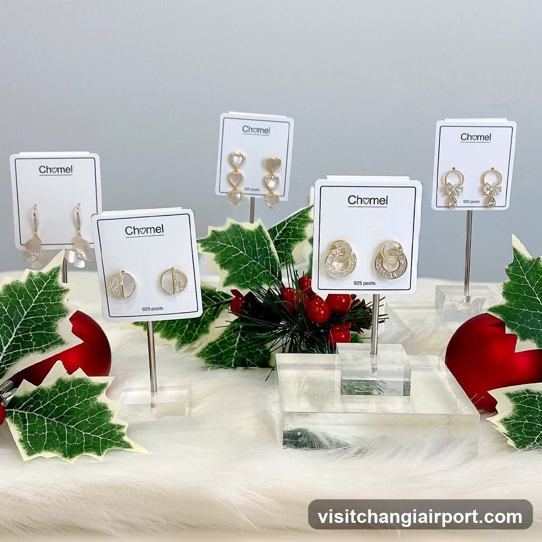 Chomel Earrings Display