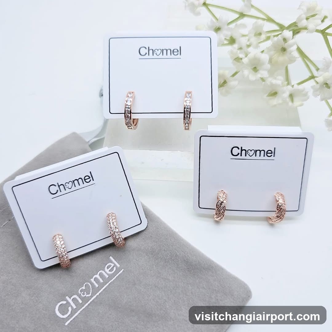 Chomel Earrings Display