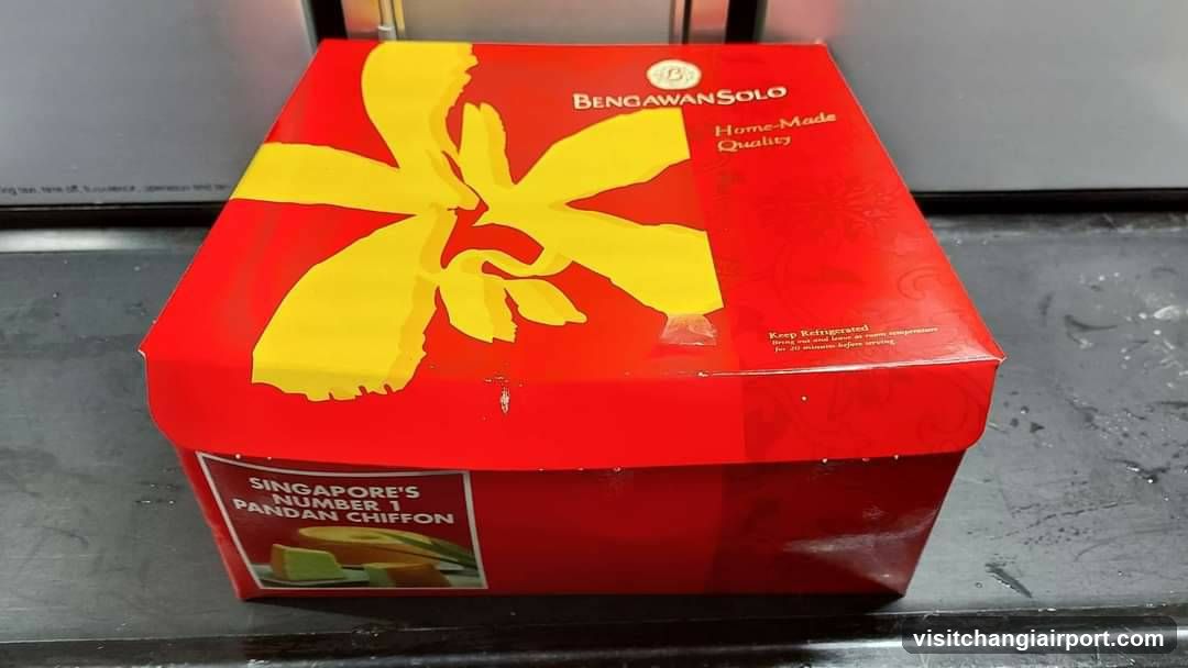 Bengawan Solo Pandan Chiffon Box