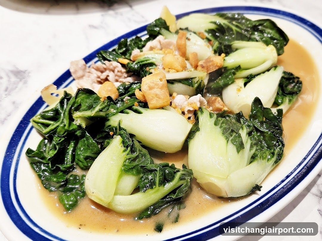 Stir-fried Bok Choy with Crispy Tofu and Minced Meat