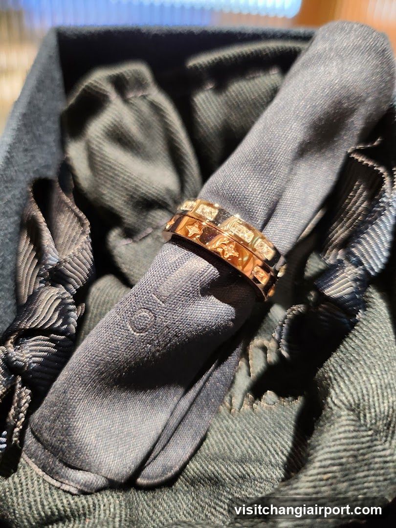 Luxury Ring Display