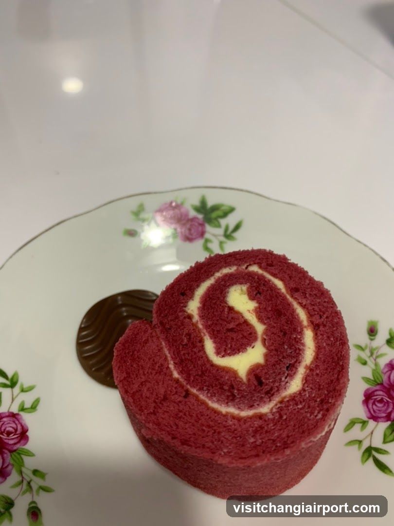 Red Velvet Roll Cake