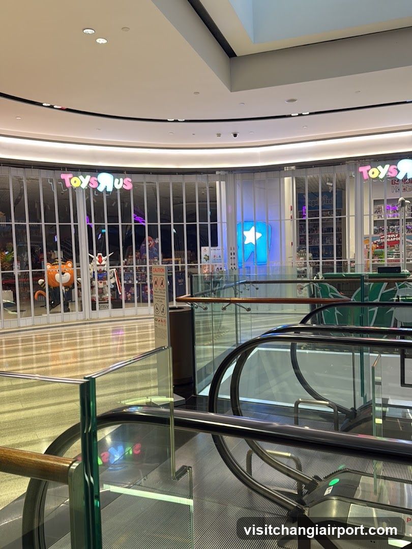 Toys"R"Us - Jewel Changi Airport