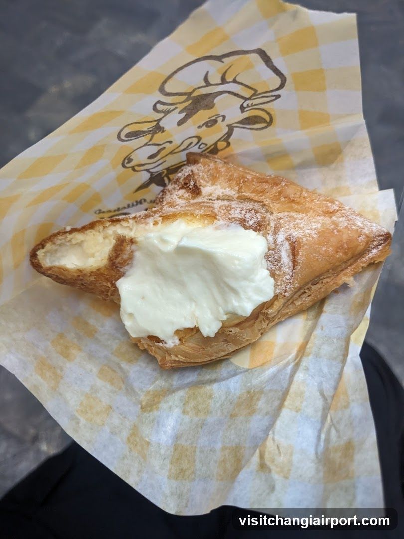 Cheesecake Pastry with Cream