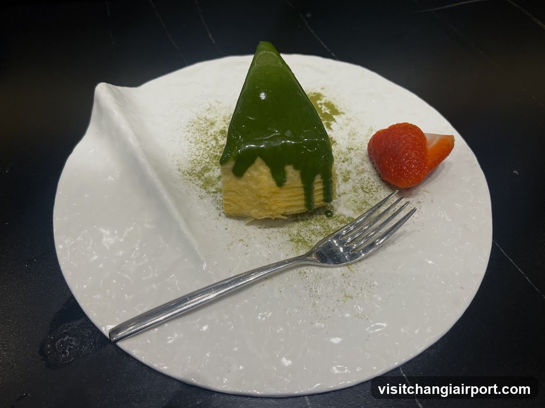 Matcha Cheesecake with Strawberry