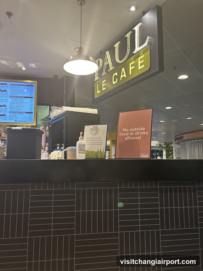 Paul Le Cafe Interior View