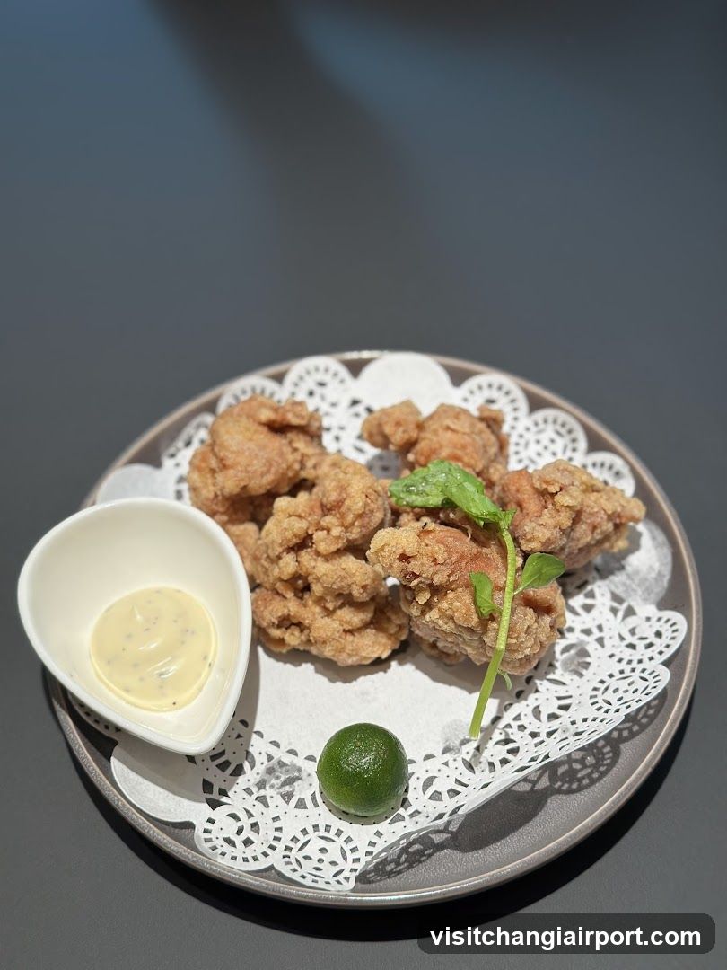 Fried Chicken with Sauce and Lime