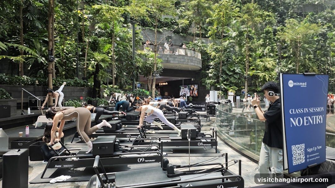 Outdoor Pilates Class at Minmed