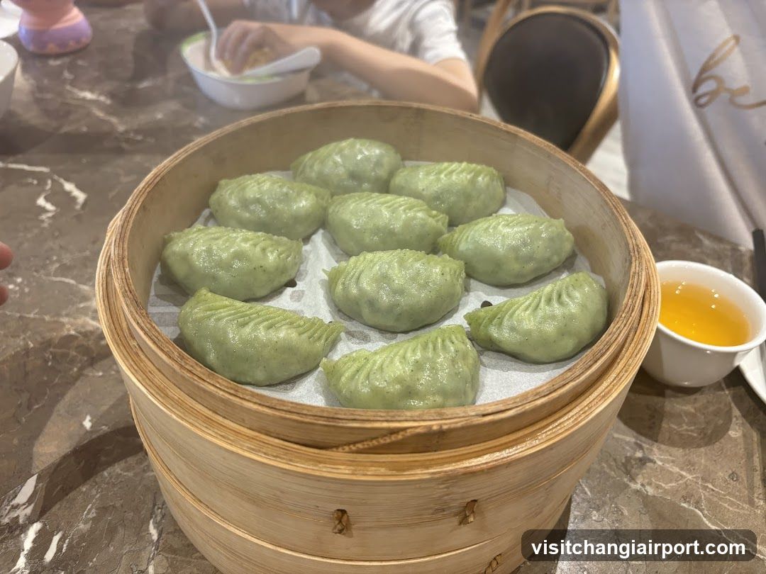 Steamed Dumplings in Bamboo Basket