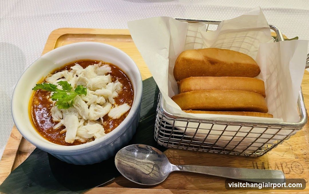 Crispy Chicken with Bread Basket