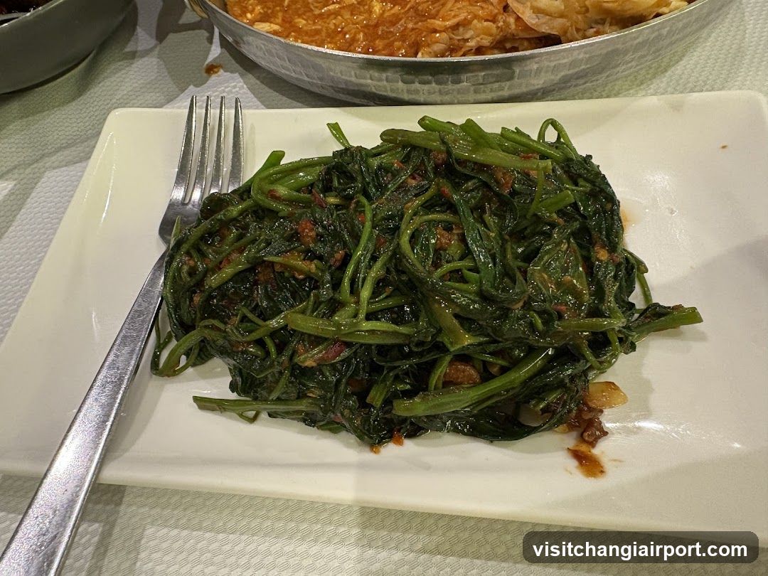 Stir-fried Water Spinach with Minced Pork