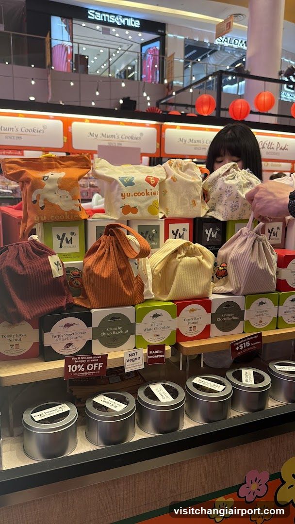 Yu Cookies Display