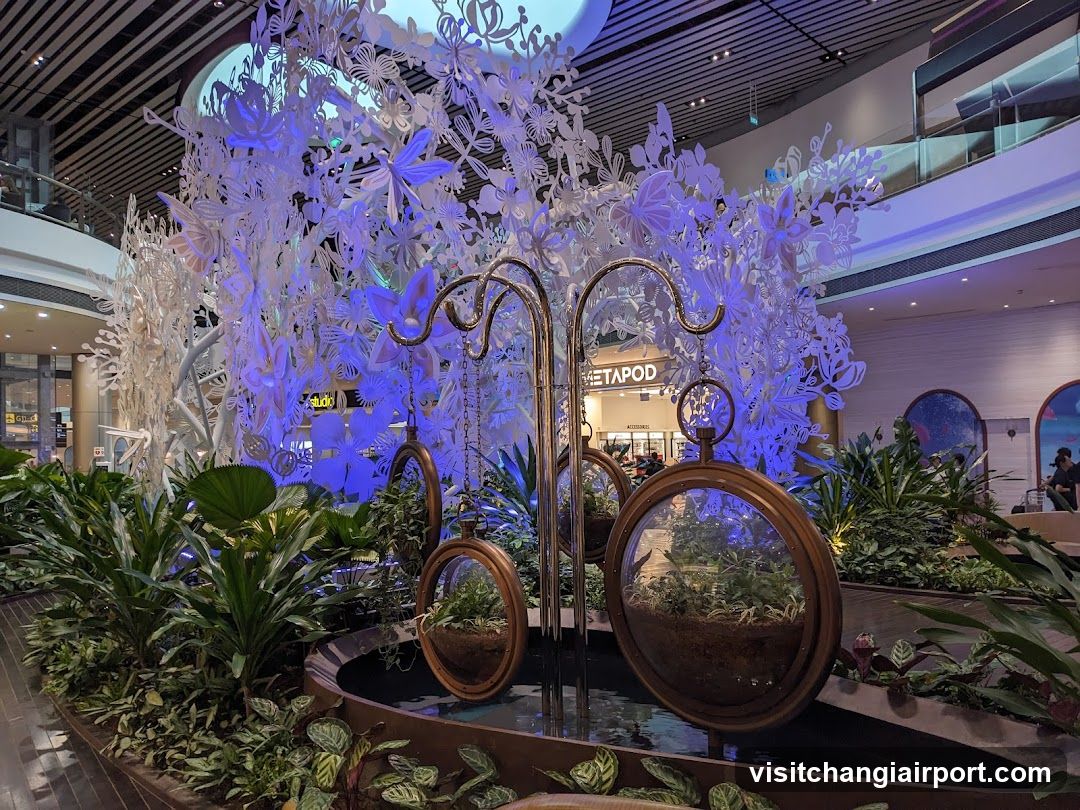 Mall Interior Display