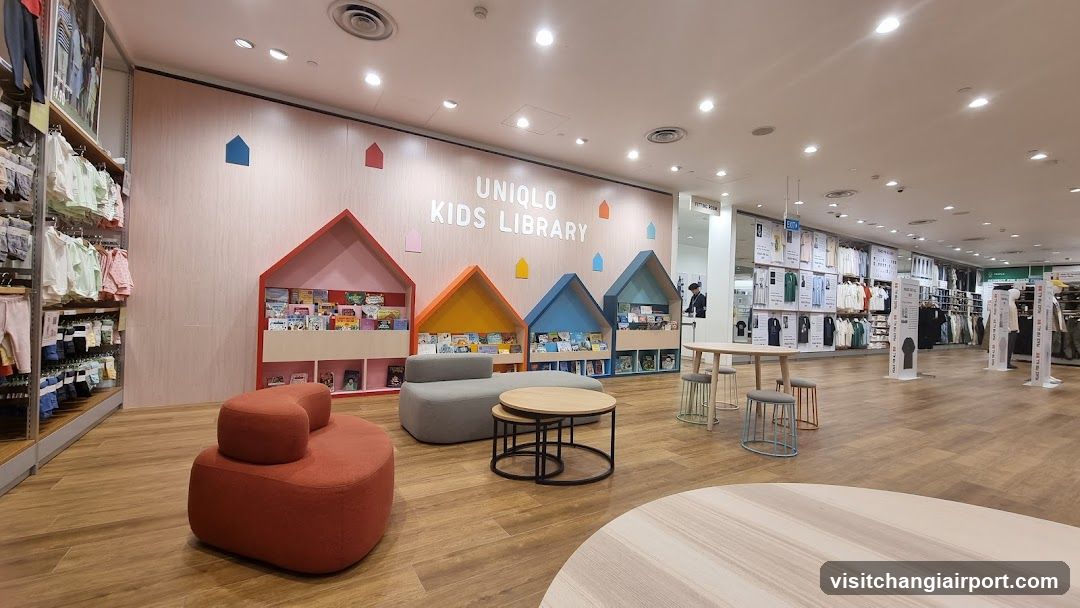 Uniqlo Kids Library Interior