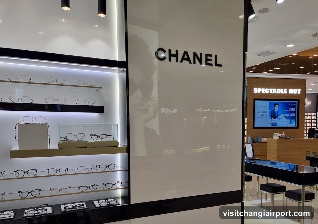 Chanel Spectacle Hut Interior Display