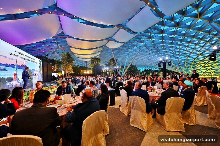 Indoor Event Banquet