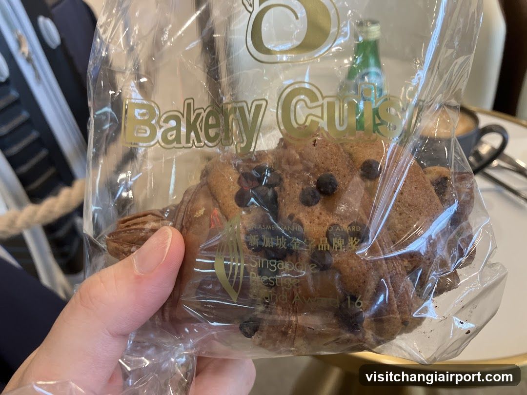 Bakery Cuisin bag with chocolate muffins