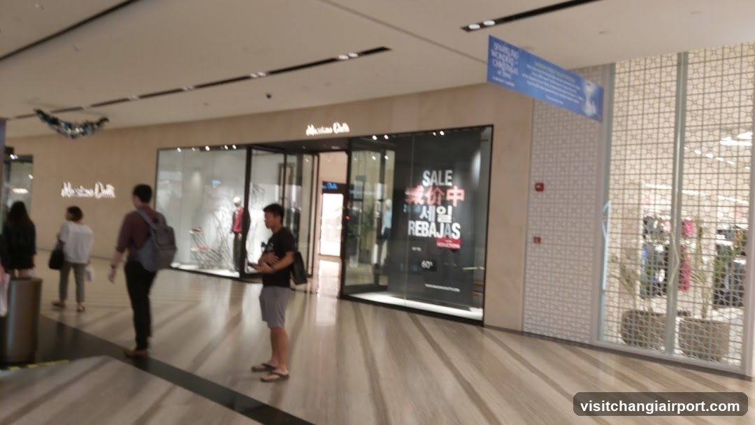 Massimo Dutti Jewel (Changi Airport)