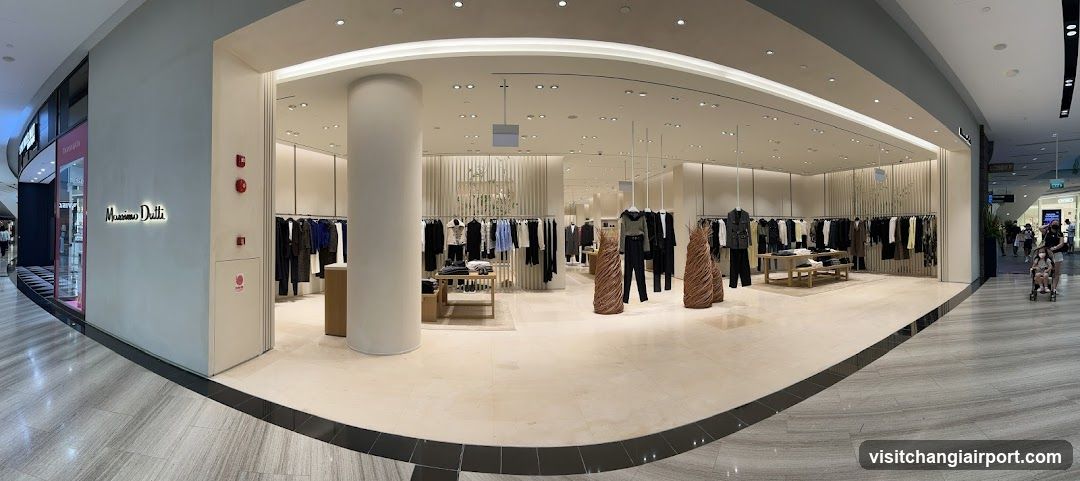 Massimo Dutti Jewel (Changi Airport)