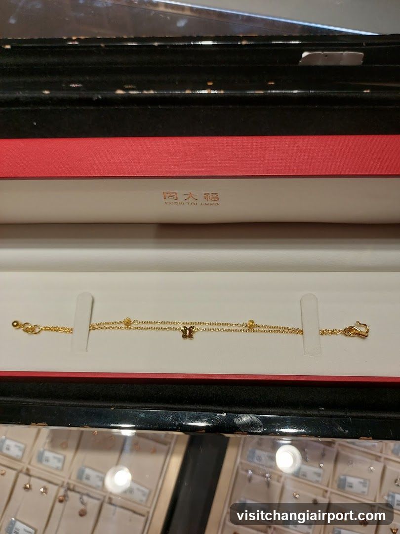Chow Tai Fook Bracelet Display