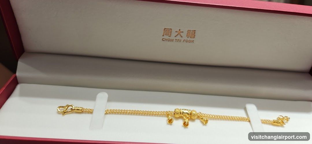 Chow Tai Fook Gold Bracelet in Box