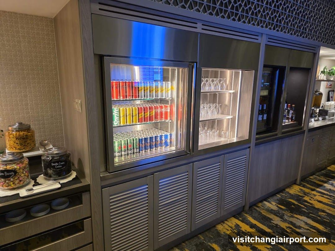 Refrigerated Beverage and Glass Display Unit
