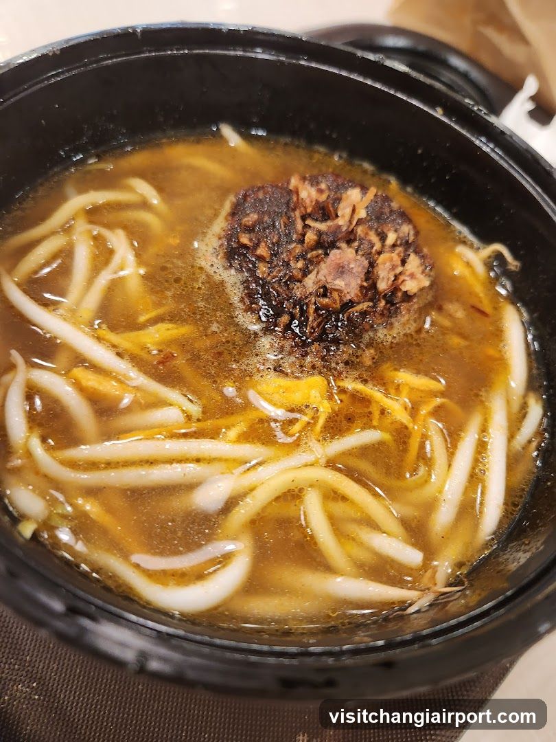 Sizzling Noodle Dish in Clay Pot