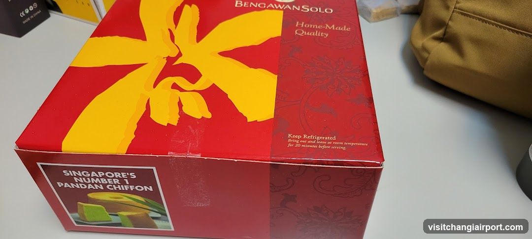 Bengawan Solo Pandan Chiffon Box