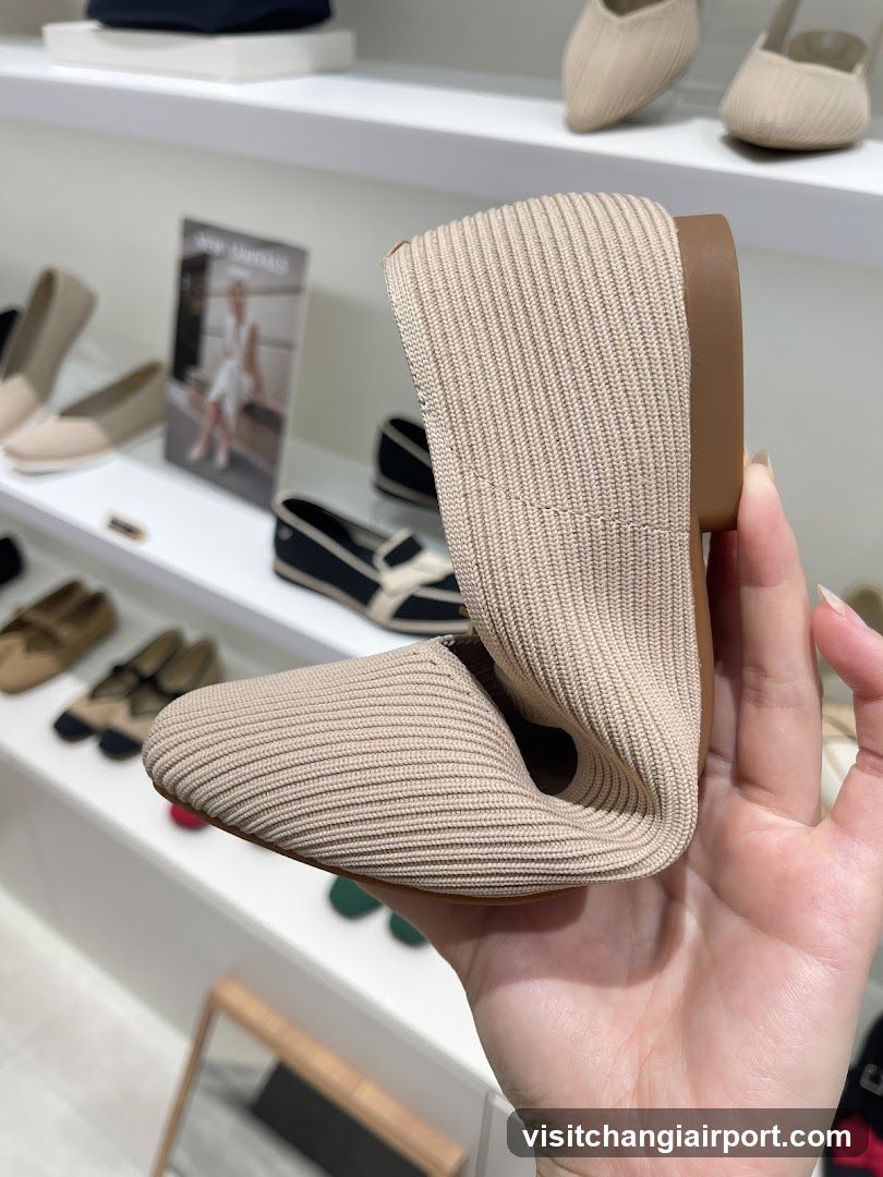 Handheld Beige Knit Shoe in Store