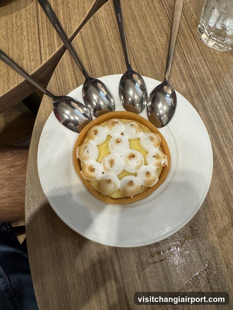 Meringue Tart with Spoons