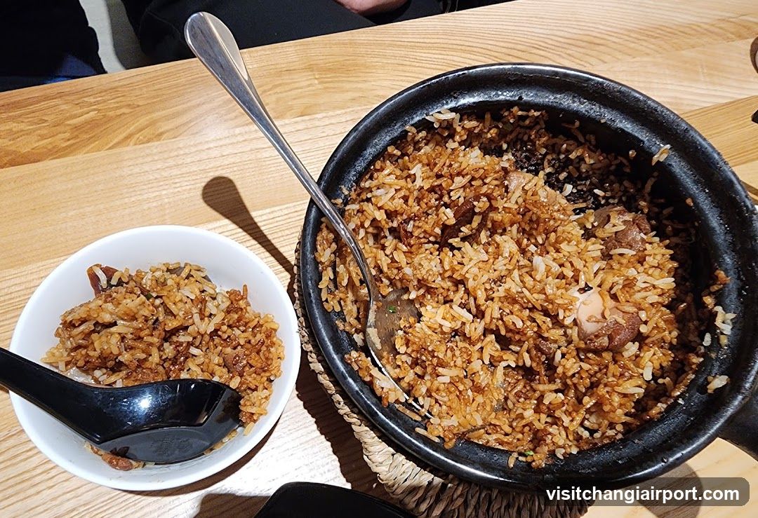 Fried Rice in Clay Pot and Bowl