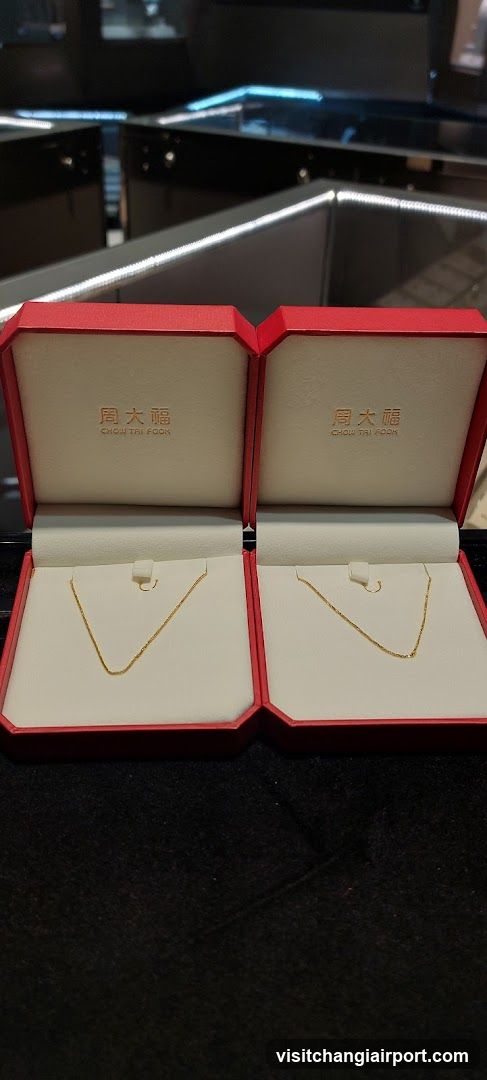 Chow Tai Fook Jewelry Display