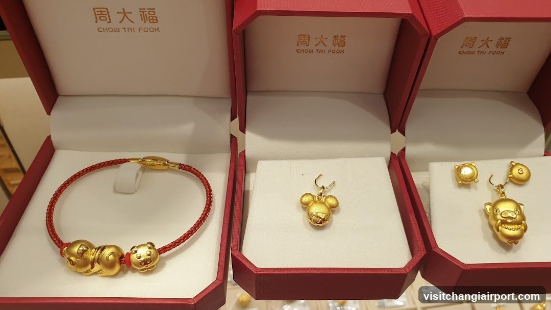 Chow Tai Fook Gold Jewelry Display