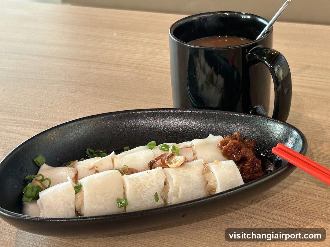 Rice Noodle Dish with Sauce and Drink