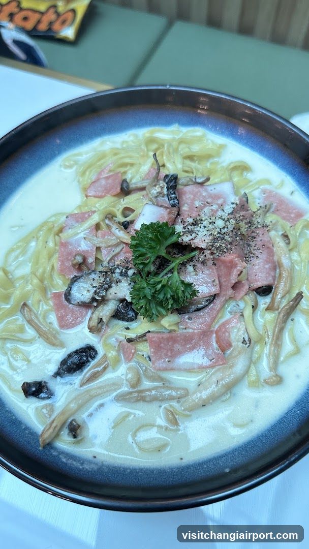 Creamy Pasta with Ham and Mushrooms
