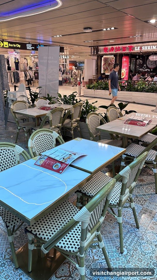 Mall Food Court Area