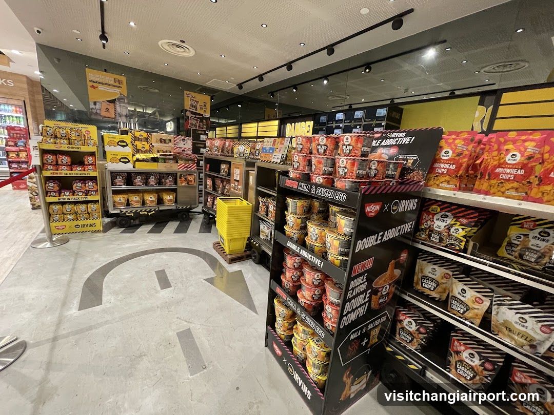 Snack and Instant Noodle Display