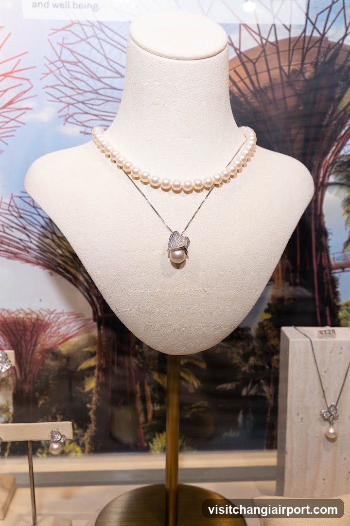 Pearl Jewelry Display