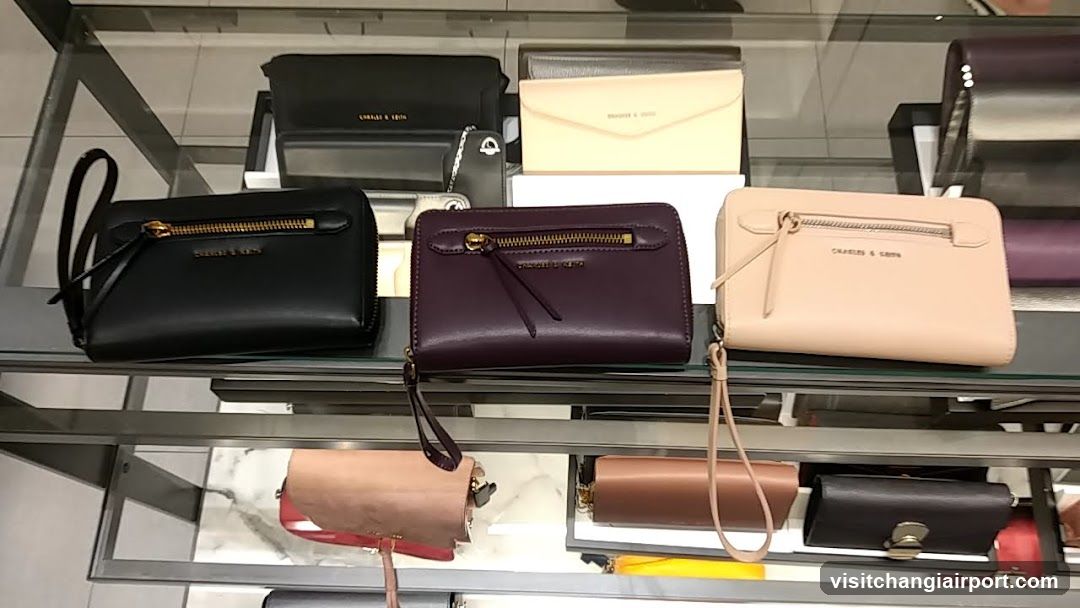 Handbag Display Shelf