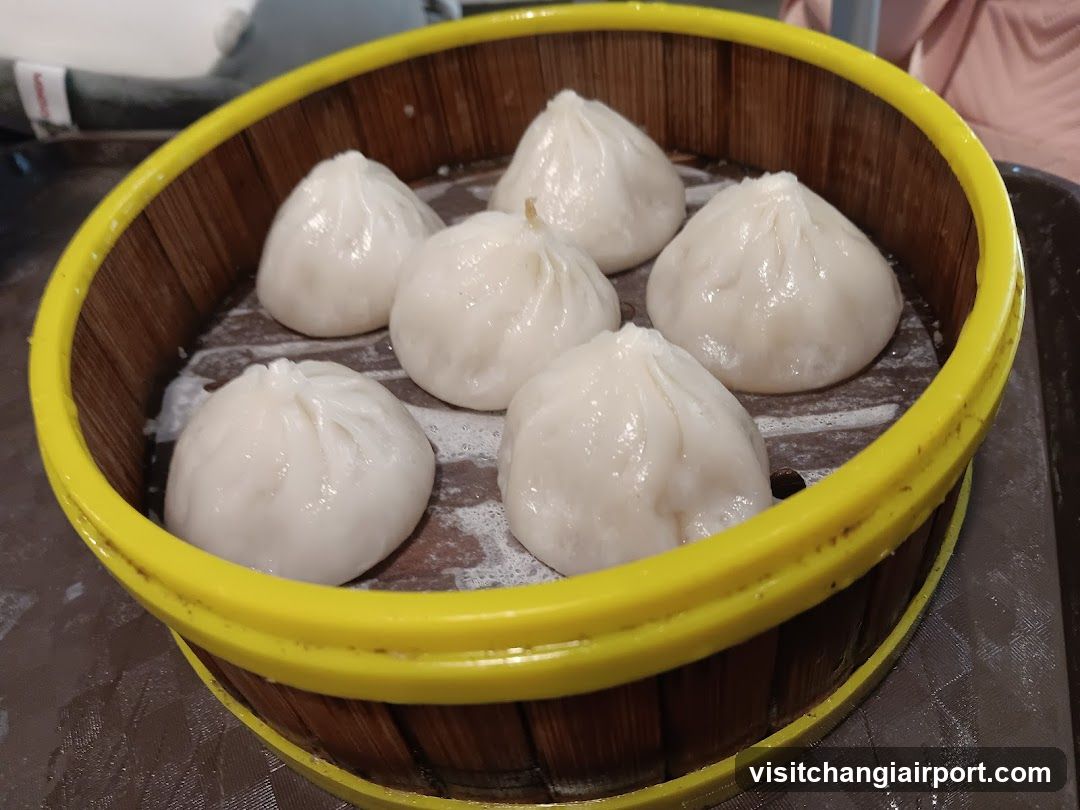 Steamed Dumplings in Bamboo Basket