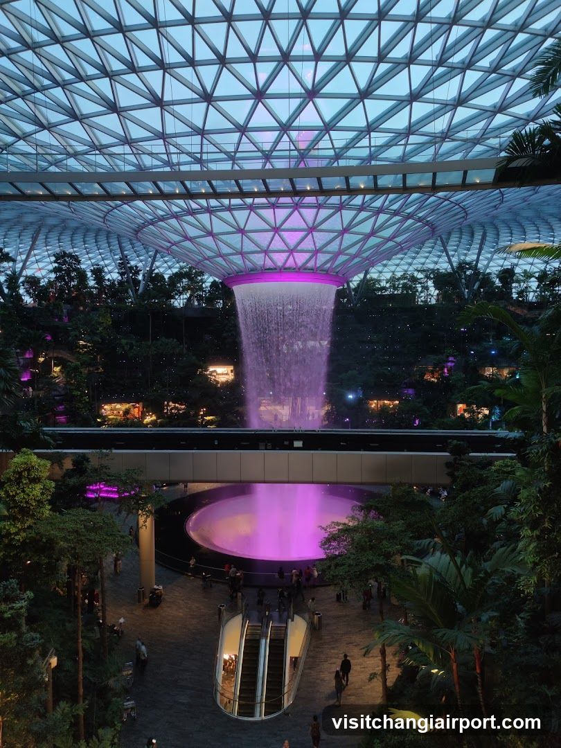 Shangri-La's Singapore - The St. Regice Hotel