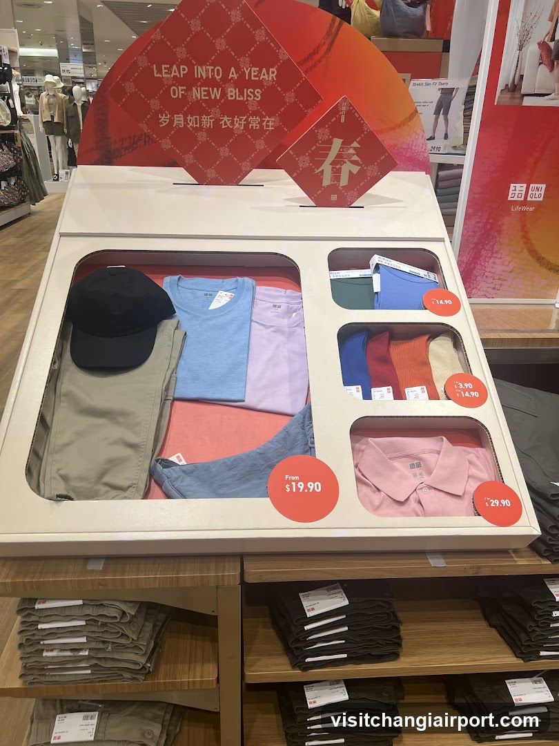 Uniqlo Spring Sale Display