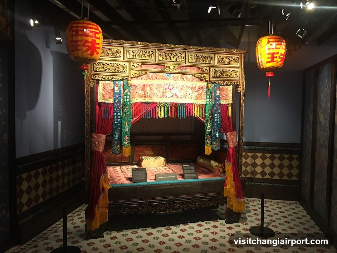 Traditional Chinese Four-Poster Bed Display