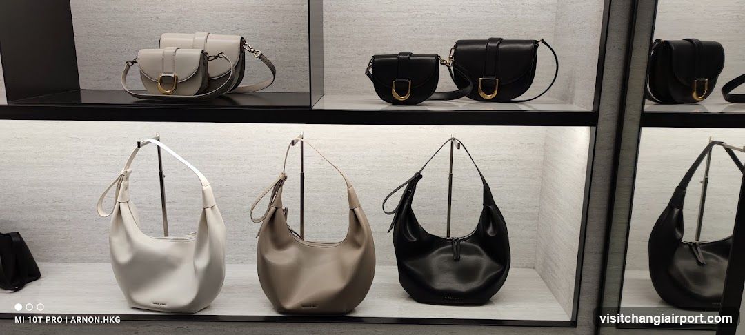 Handbag Display Shelf