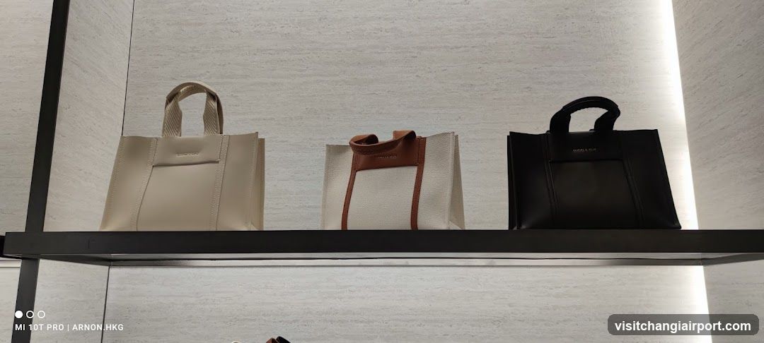Handbag Display Shelf