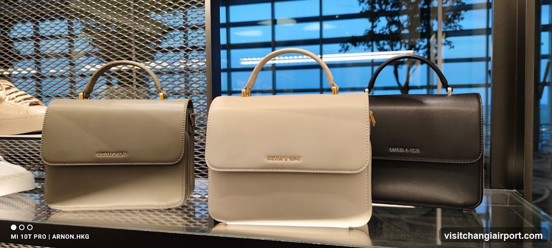 Handbag Display