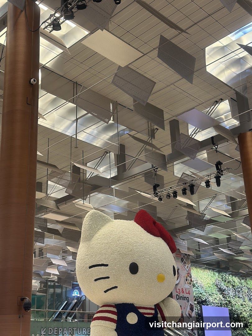Hello Kitty in Airport Terminal