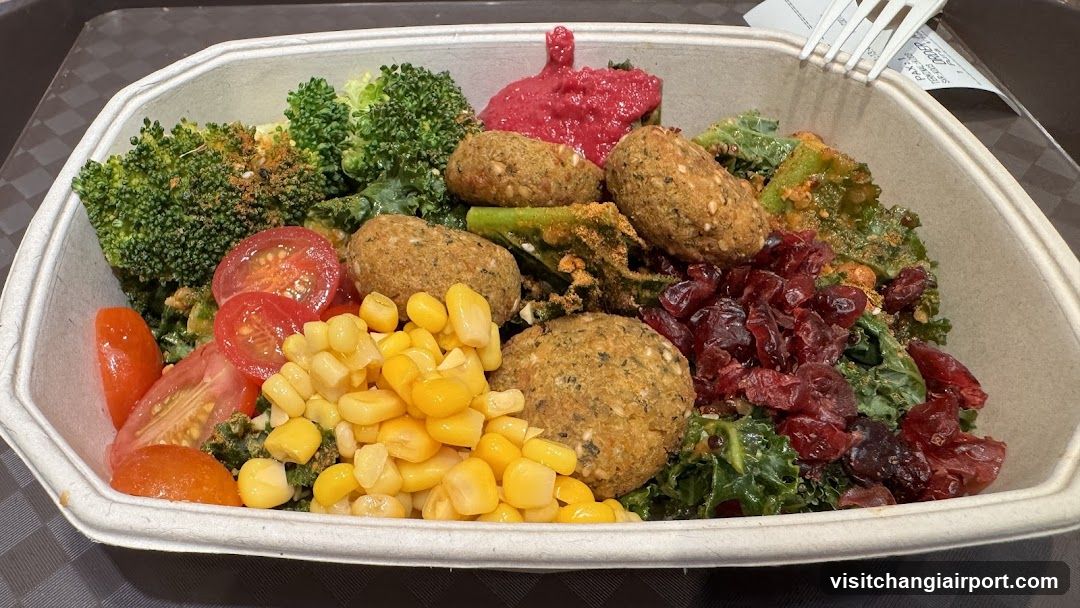 Healthy Bowl with Falafel and Vegetables