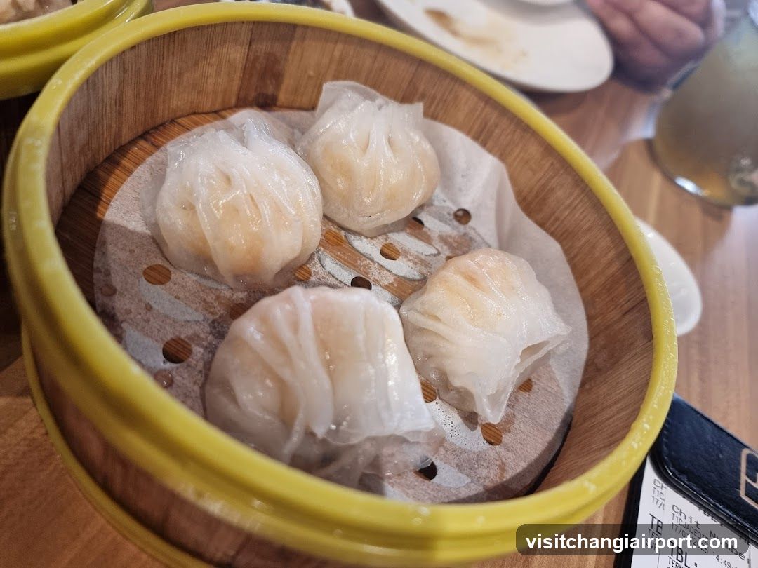 Steamed Dumplings in Bamboo Steamer