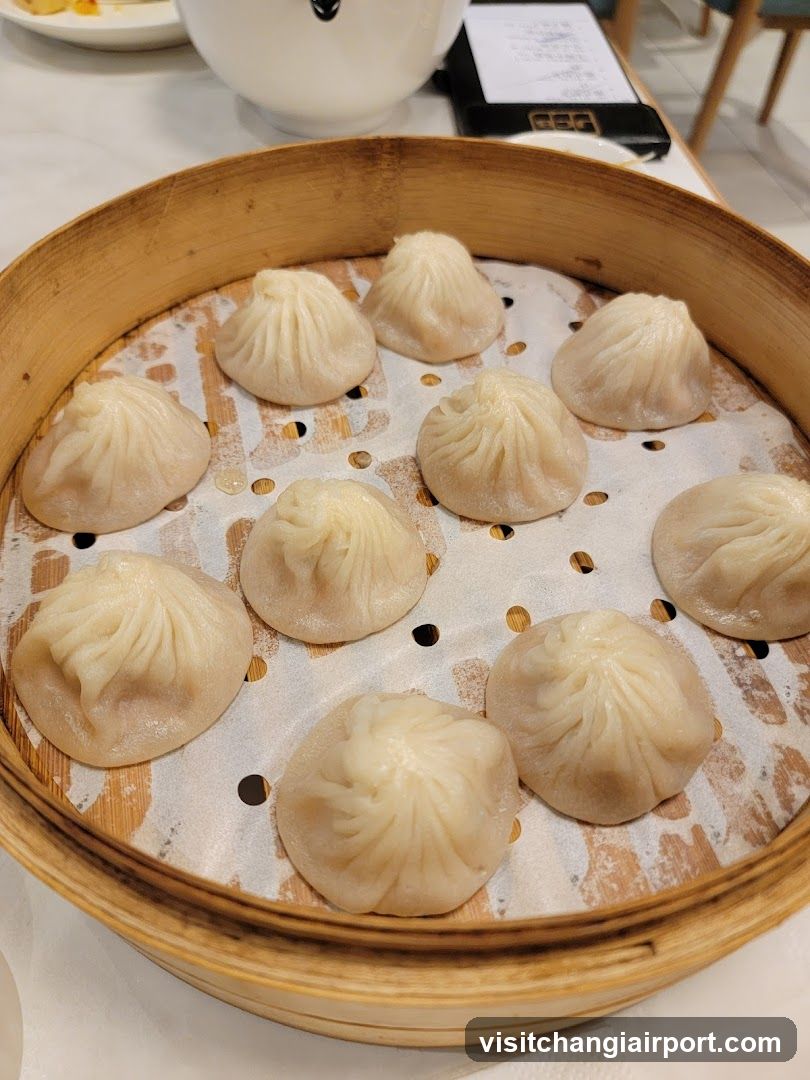 Steamed Dumplings in Bamboo Steamer